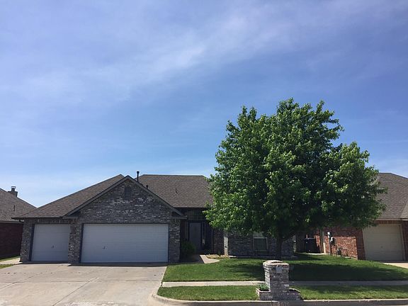 2nd image of 620 SW 160th St