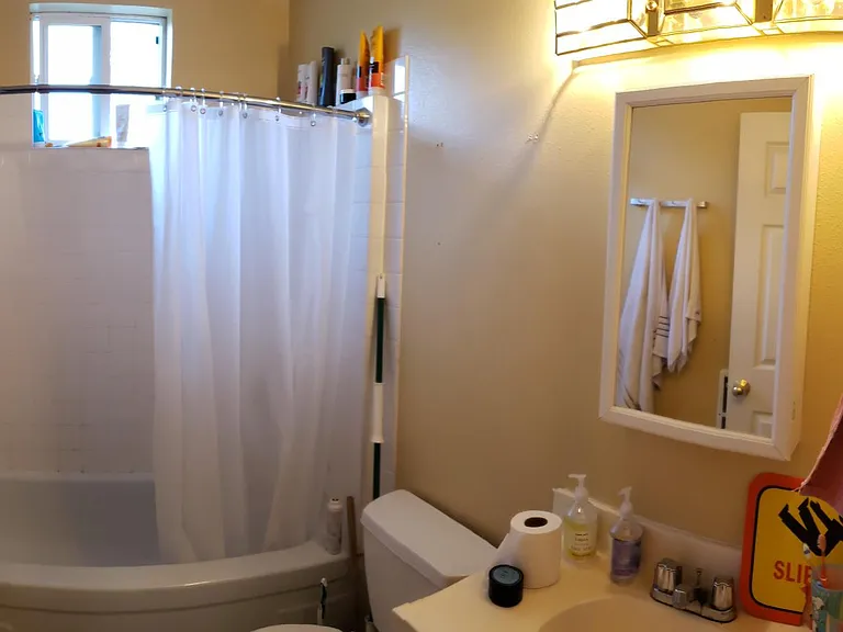 4058 5th Ave NE #2 — Photo 6