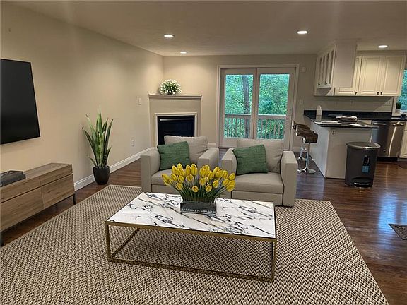 3rd image of 233 Saint Mary St #10