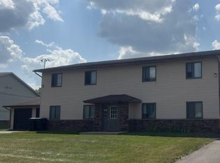 202 Danbury Ct, Deforest, WI 53532