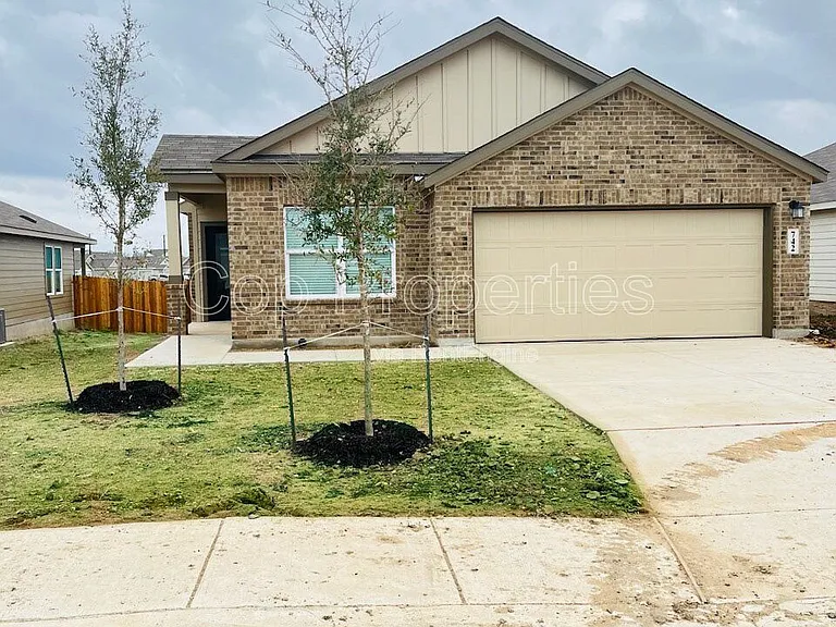 742 Haas Way — Photo 1