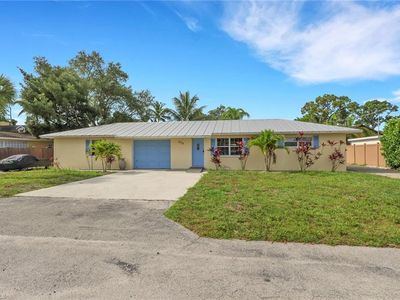 2772 Riverview Dr, Naples, FL, 34112