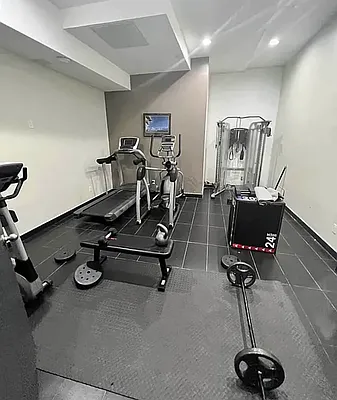 Rented by ERNY LLC | media 16