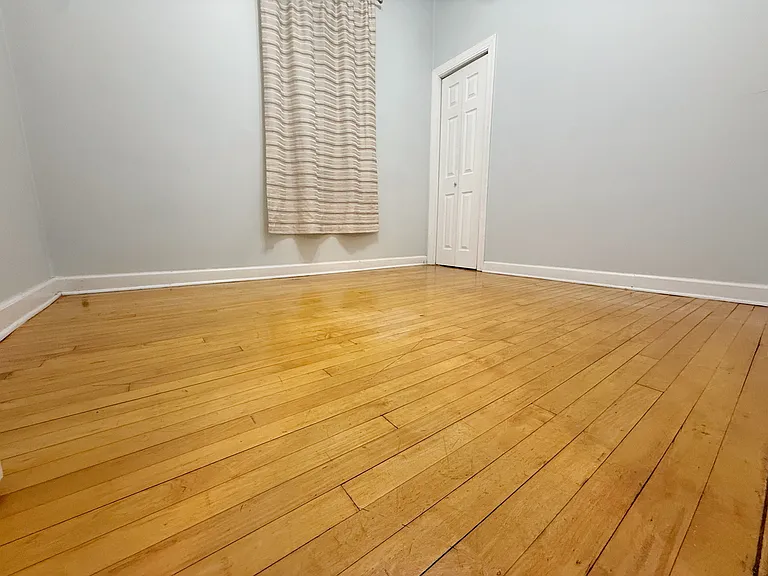 4527 N Christiana Ave #1 — Photo 3