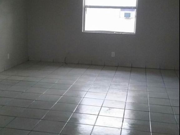 5th image of 3741 SW 60th Ave