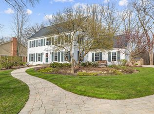 1545 S West Fork Dr, Lake Forest, IL 60045