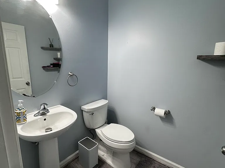 1001 King Way — Photo 10