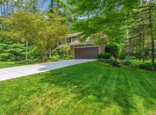 4095 Emerald Pines Dr, Commerce Township, MI 48390