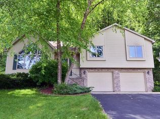 10795 Howard Trl, Mazomanie, WI 53560