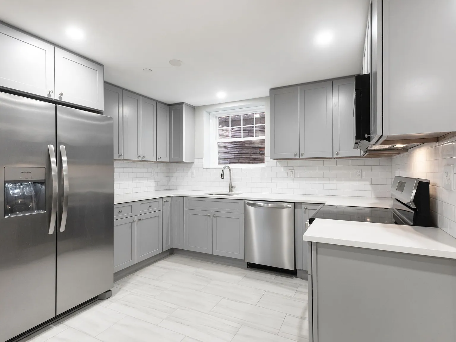 3 bed, $3,350 — Photo 3