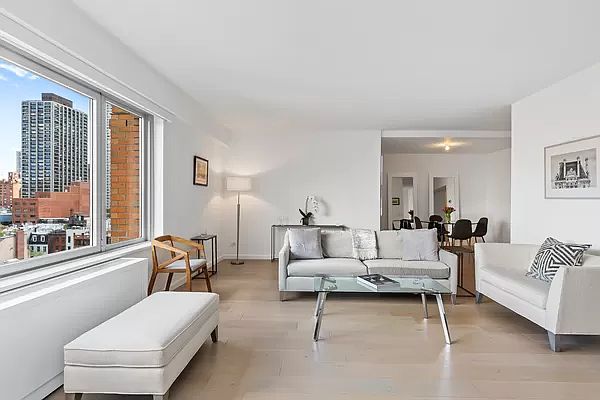 1st image of 200 E 62nd St APT 10C