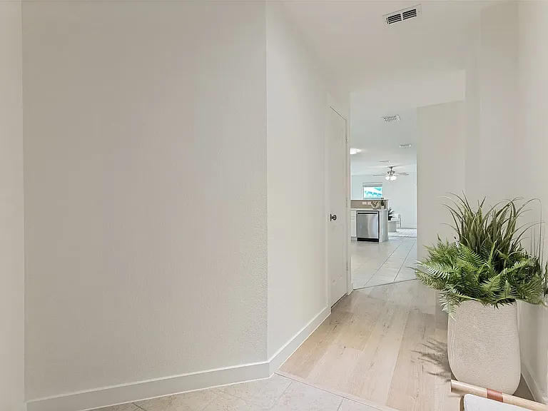8828 Valley River Dr — Photo 17