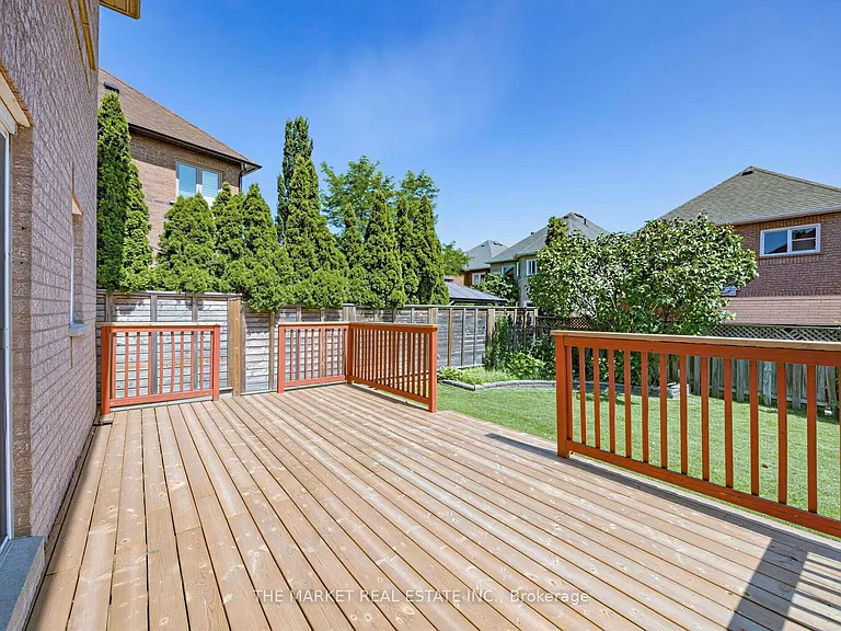 5088 Forestwalk Cir — Photo 34