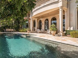 22 Waterford Oaks Ln, Kemah, TX 77565