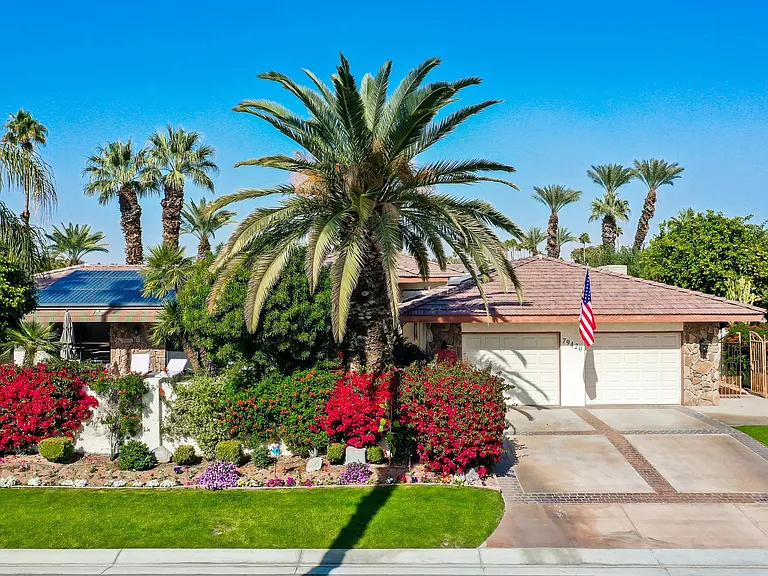 79420 Four Paths Ln #79420 — Photo 1