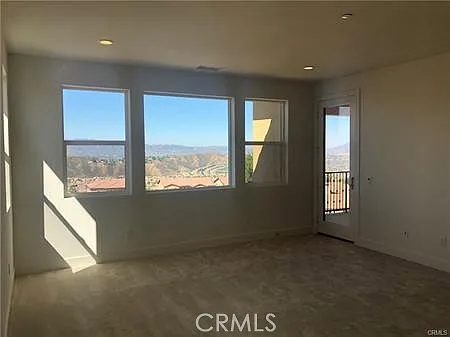 19042 Martino Ct — Photo 17