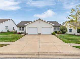 371 Spruce St, Barberton, OH 44203