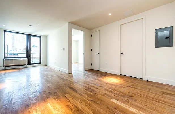 Rented by Nooklyn NYC LLC | media 121