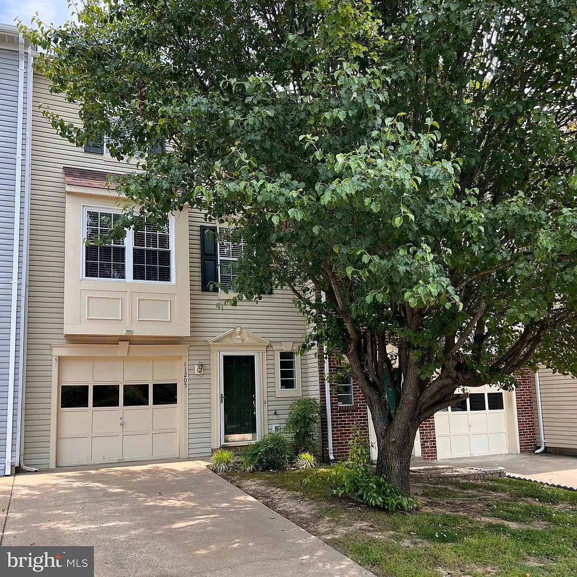 11205 Kings Crest Ct photo 1