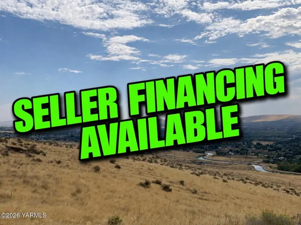 351 Kristi Ln, Yakima, WA 98901