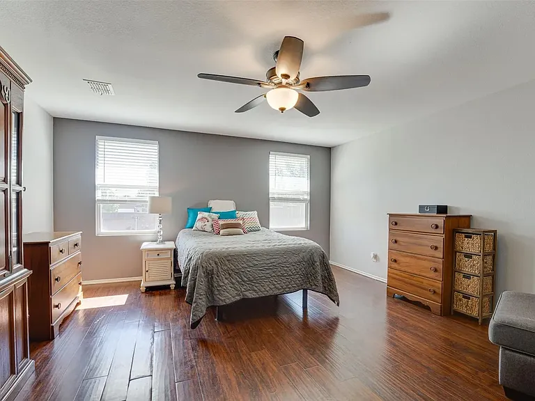 605 Cottondale Ln — Photo 14