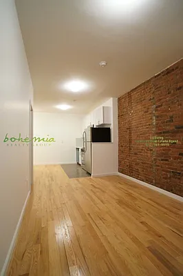 Rented by Bohemia Realty Group | media 17