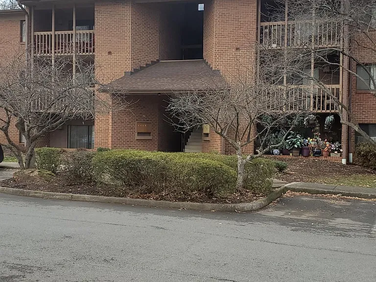 111 Turtle Creek Rd #7 — Photo 2