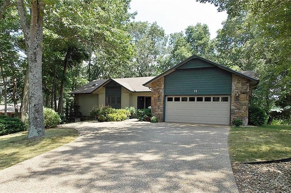 1st image of 11 Harbury Cir