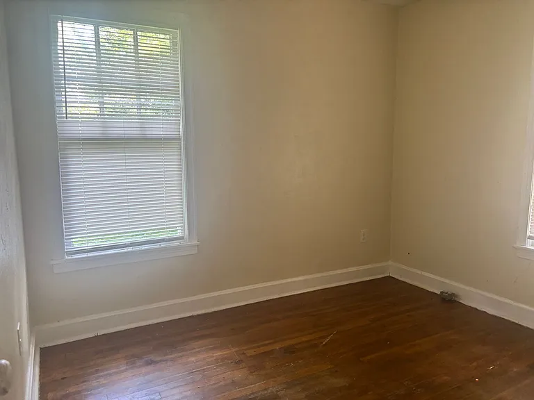 160 Ferguson Dr — Photo 7