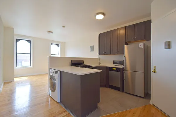 Rented by Skyward | media 9