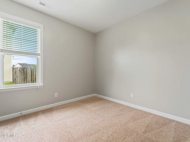 607 Drummond Grove Ln — Photo 12