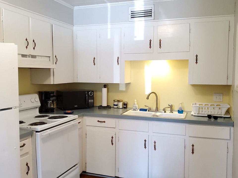 2nd image of 605 S 5th St APT F