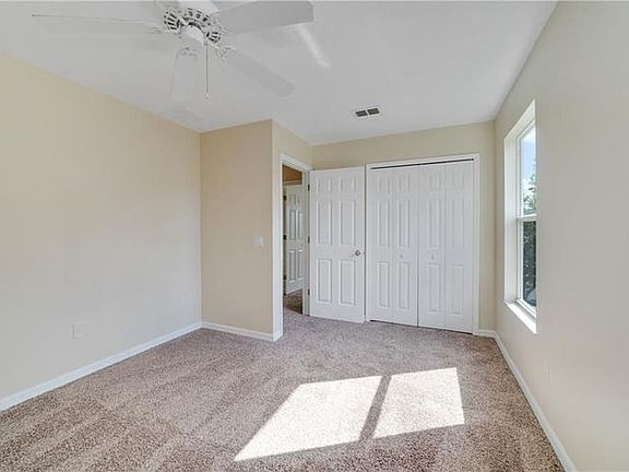 3rd image of 15163 Spinnaker Cove Ln