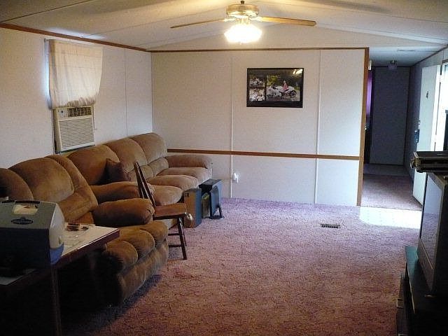 2nd image of 301 Katie Hill Rd