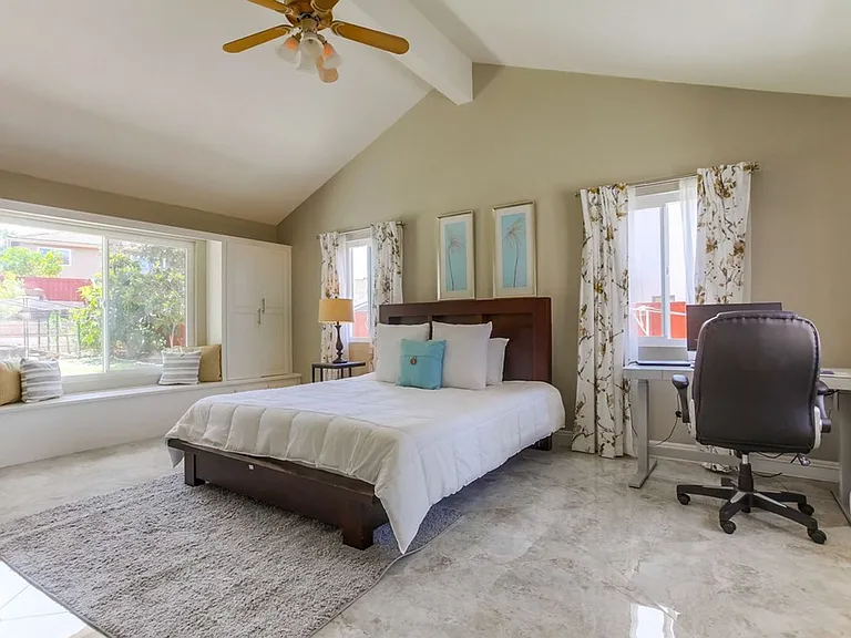 10730 Carillon Ct — Photo 27