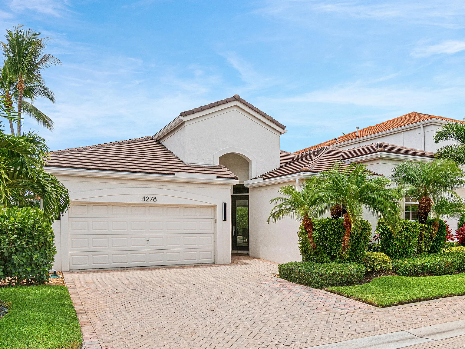3 bed, 2.0 bath, 1607 sqft, $16,500 — Photo 1