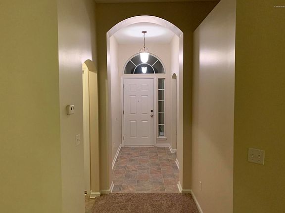 3rd image of 8973 Fallsmill Dr