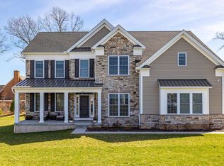 88 Longmeadow Dr, South Windsor, CT 06074