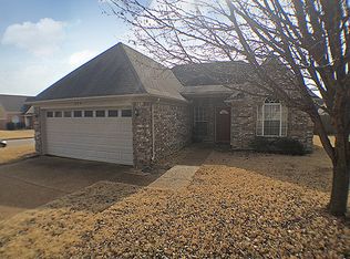 200 Garden Springs Dr, Oakland, TN 38060