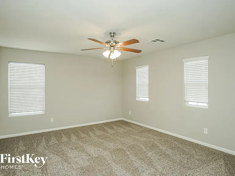 9187 Sendero Ave — Photo 8