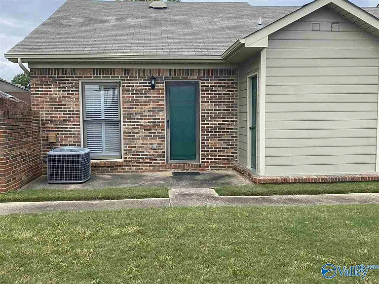 8136 Oldfield Rd SW #6 — Photo 10