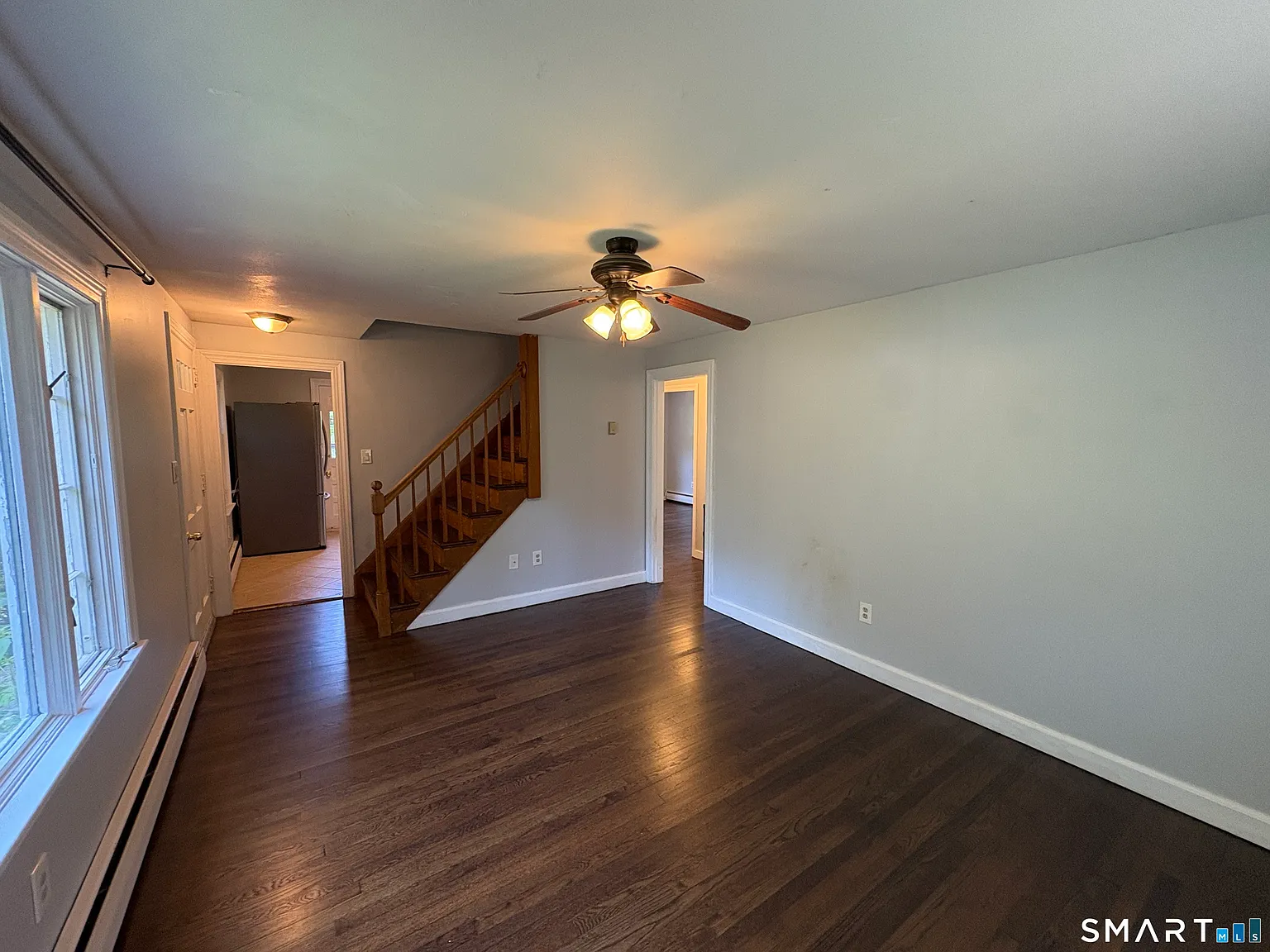 4 bed, 1.0 bath, 972 sqft, $2,400 — Photo 4