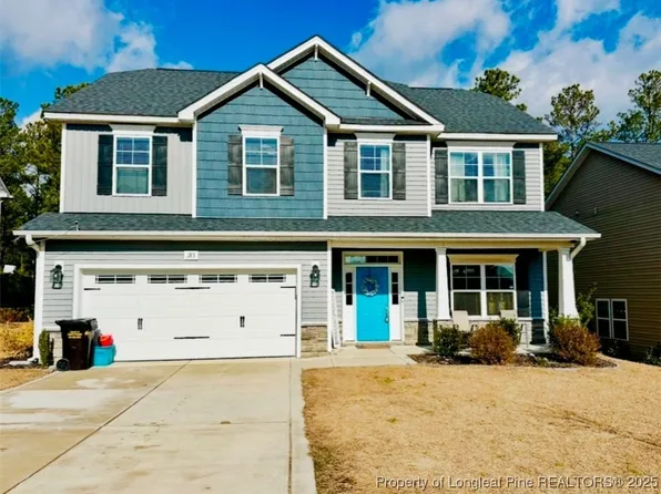 183 Kensington Dr, Spring Lake, NC 28390