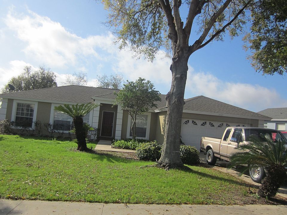 1st image of 15925 Hidden Lake Cir