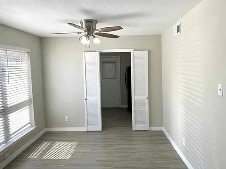 10650 Steppington Dr #122 — Photo 15