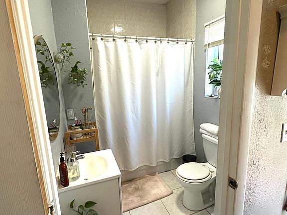 4th image of 5912 N Ola Ave #2