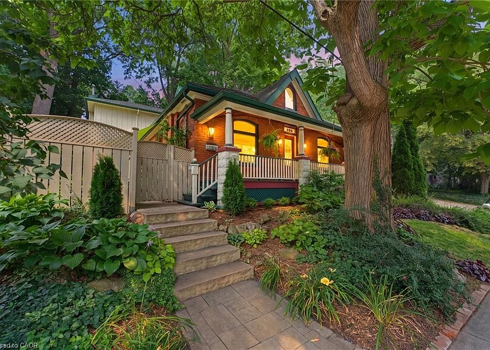 1st image of 109 Victoria St