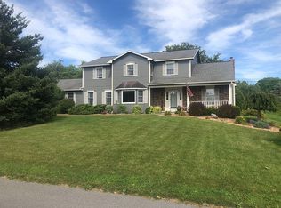 8439 Woodbox Rd, Manlius, NY 13104