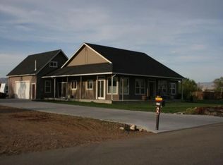 1275 NW Bluegrass Cir, Mountain Home, ID 83647