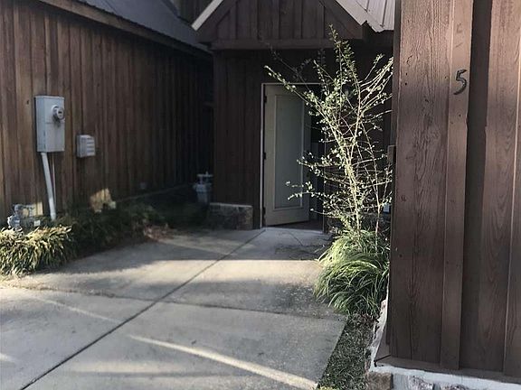 2nd image of 5 Jared Dr